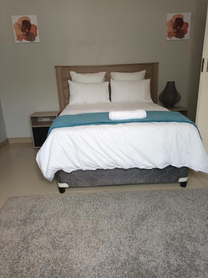 Bertha'S Place Apartment Pretoria Bagian luar foto