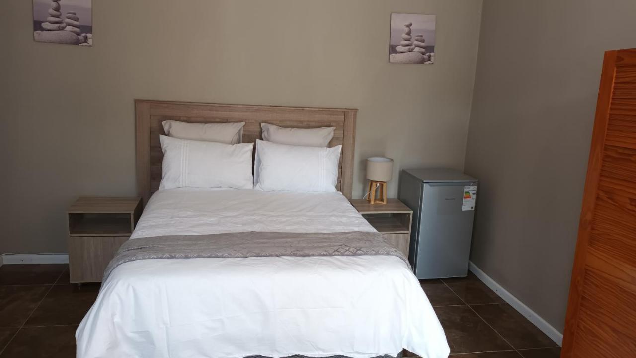 Bertha'S Place Apartment Pretoria Bagian luar foto